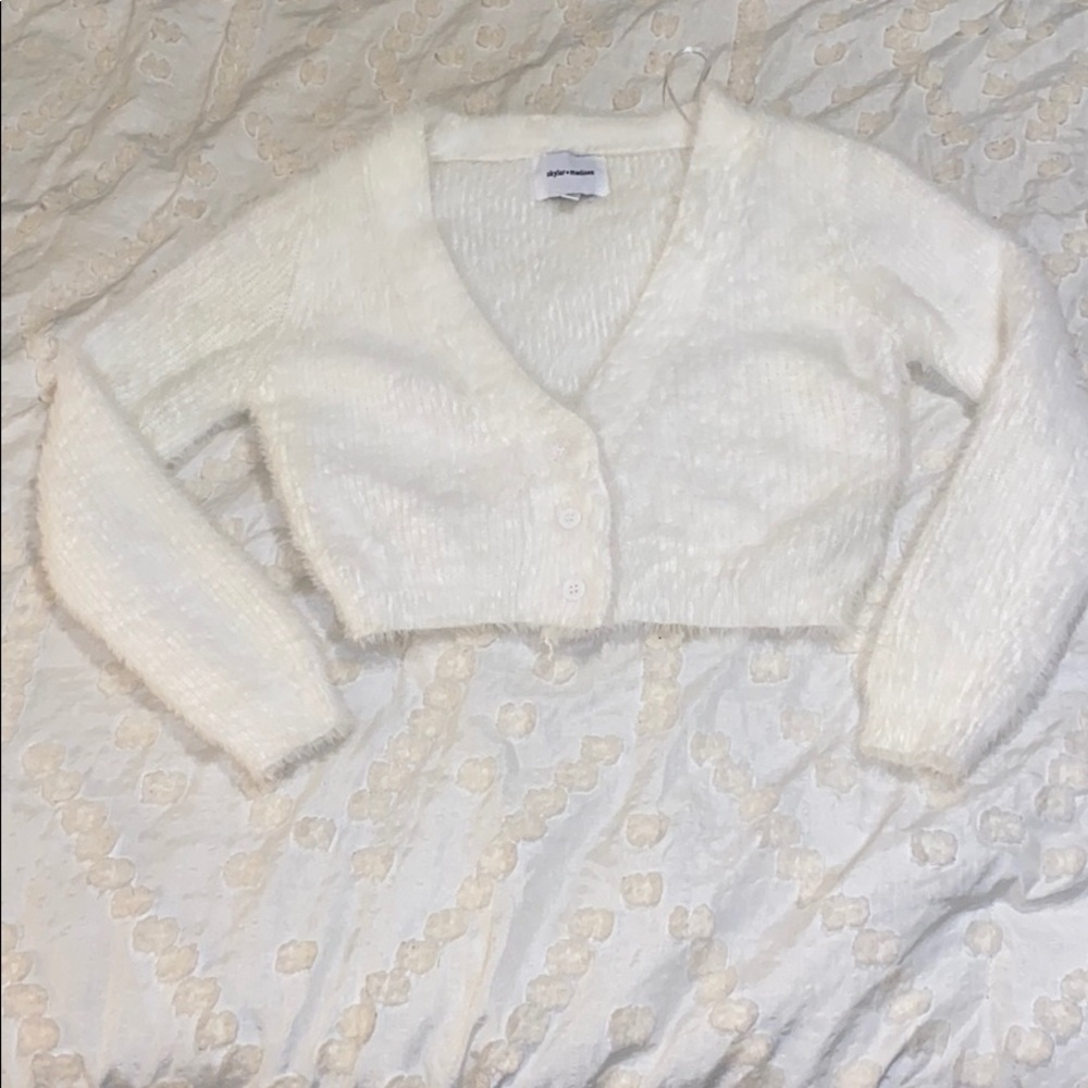 Soft Cropped Sweater - Picture 1 of 4
